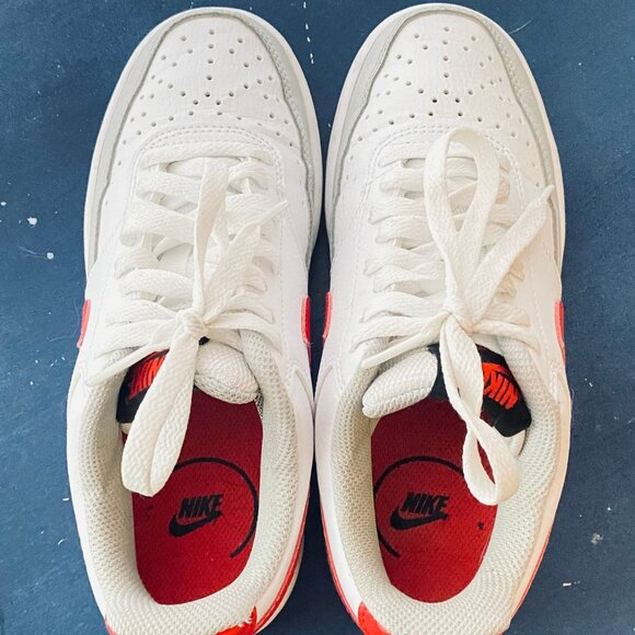 Nike Court Vision Low  SIZE 5.5 - Picture 4 of 5